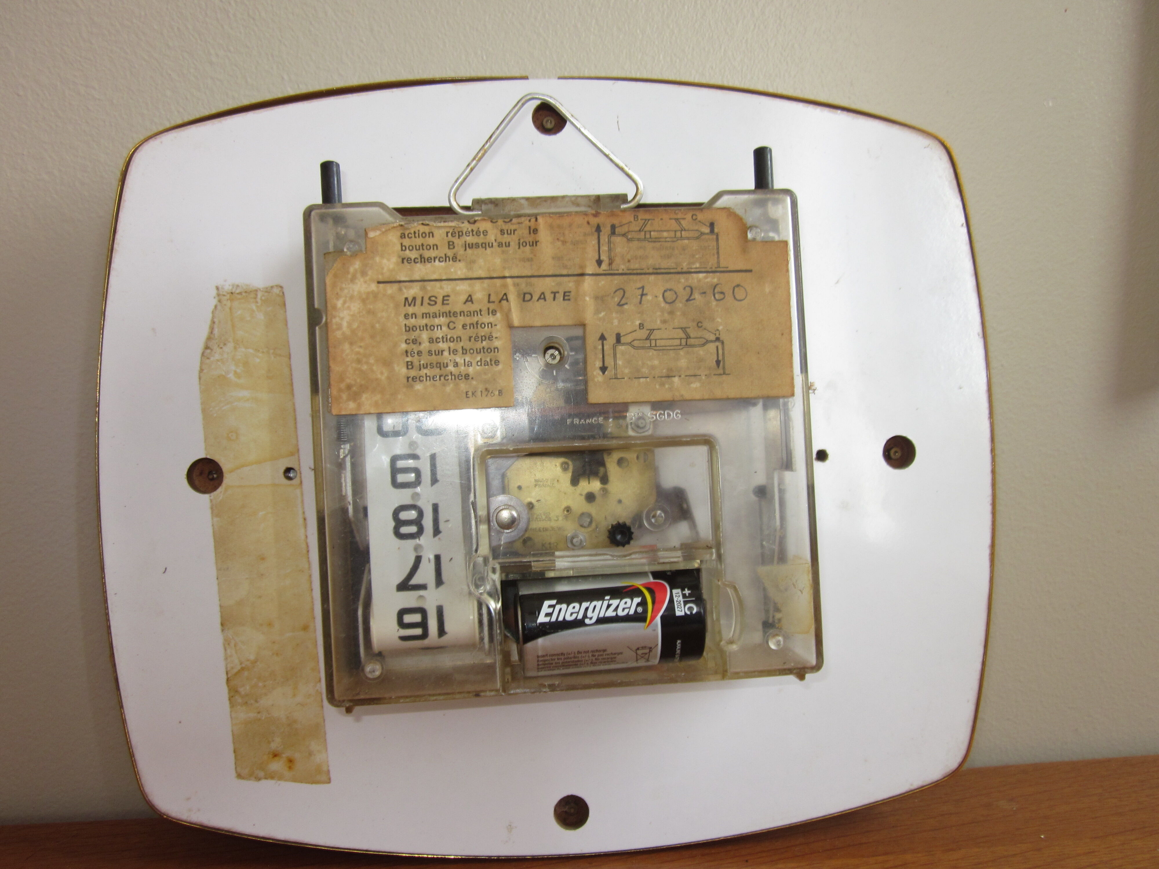 Clock wall vintage formica