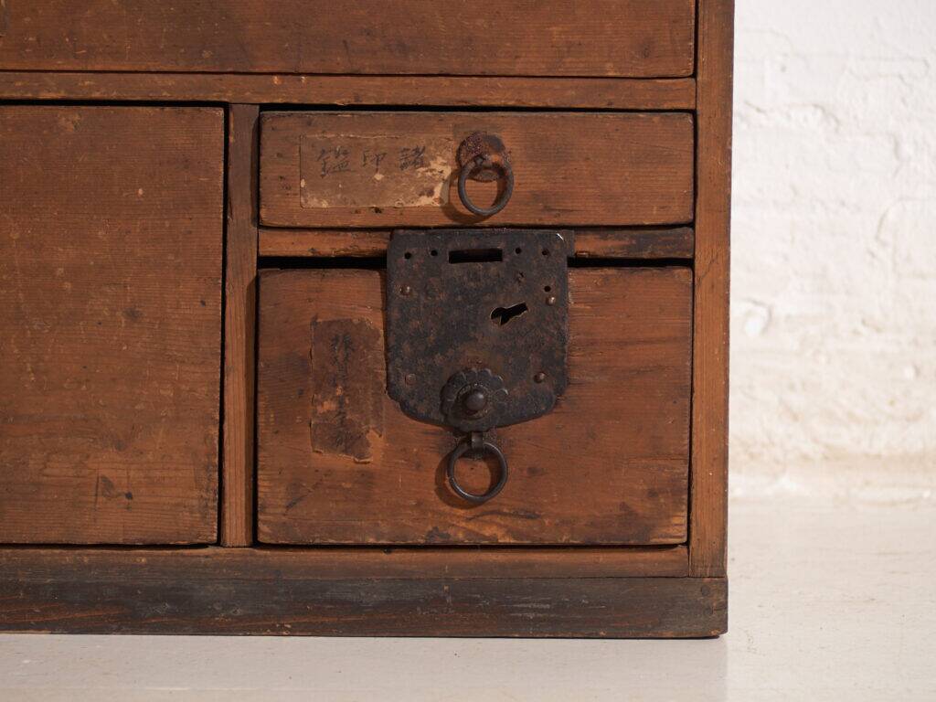Antique Japanese tansu chest – Japan, circa 1910