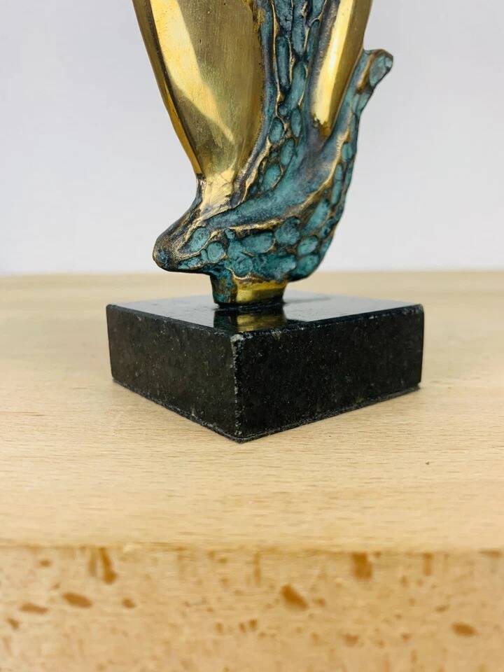Bronze sculpture from the Signe Möbus workshop in São Paulo, Brazil.