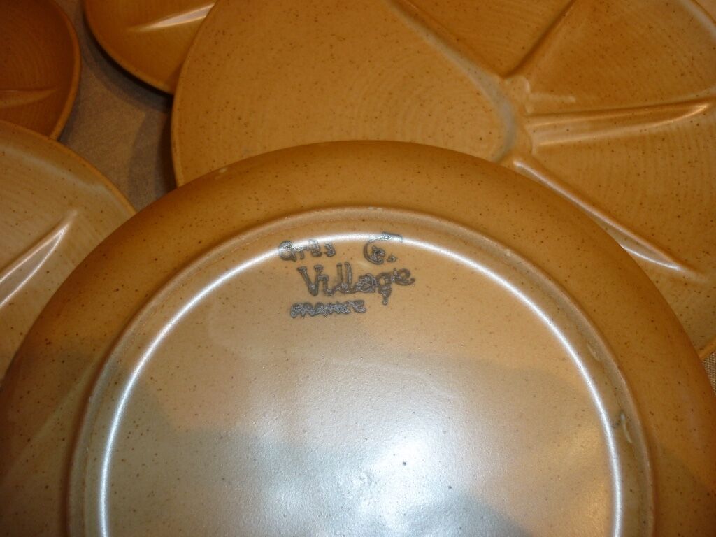 Fondue/raclette plates sandstone CNP Village