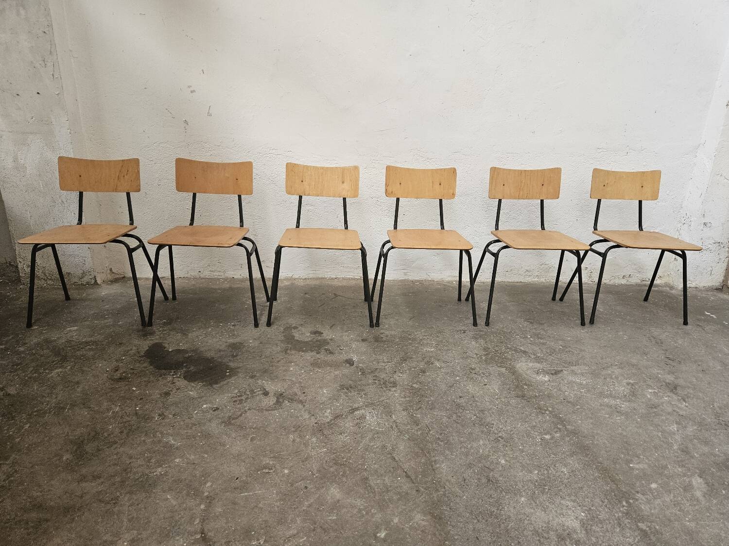 Lot of 6 bistro chairs from the 1980s
