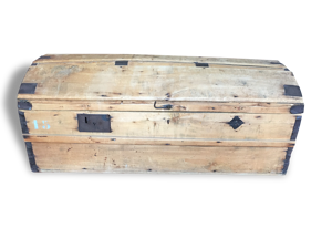 Coffre en bois