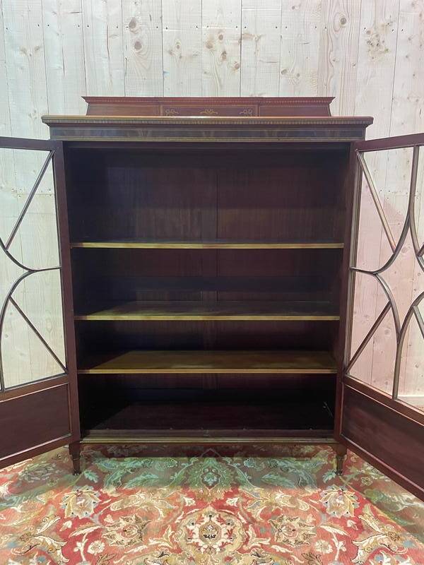 Library - English marquetry display case "Maple & Compagnie Londres"