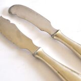 Two antique service knives in silver-plated metal, pearl frieze gowe alpacca.