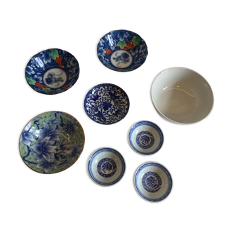 set of 4 bowls and 4 asian porcelain cups