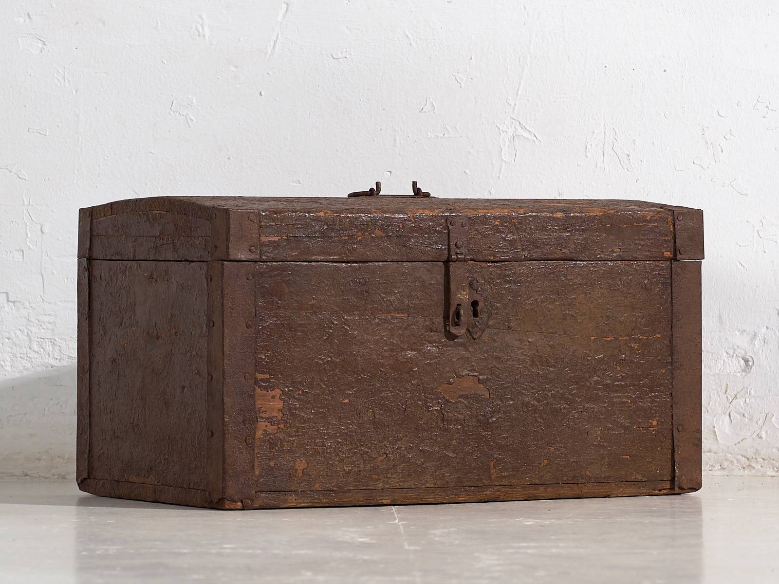 Antique metal frame chest (c.1920) #3