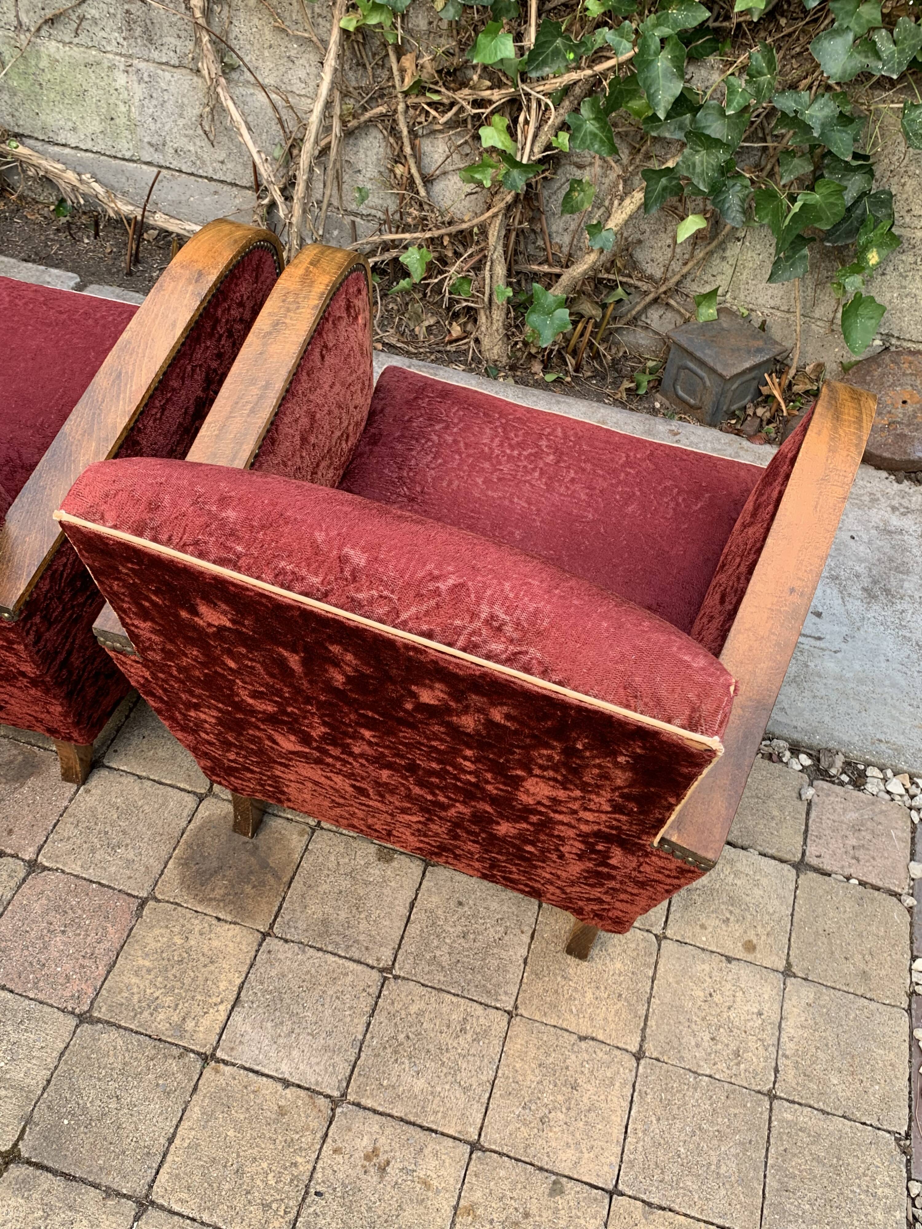 Pair of Art Deco club armchairs in burgundy red velvet, 1930s