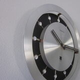Wall clock 70