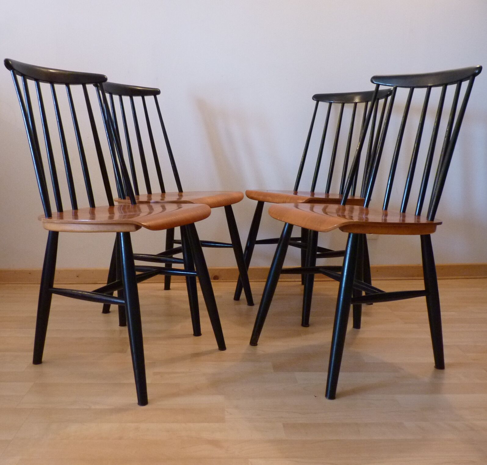Lot of 4 chairs Fanett design Ilmari Tapiovaara