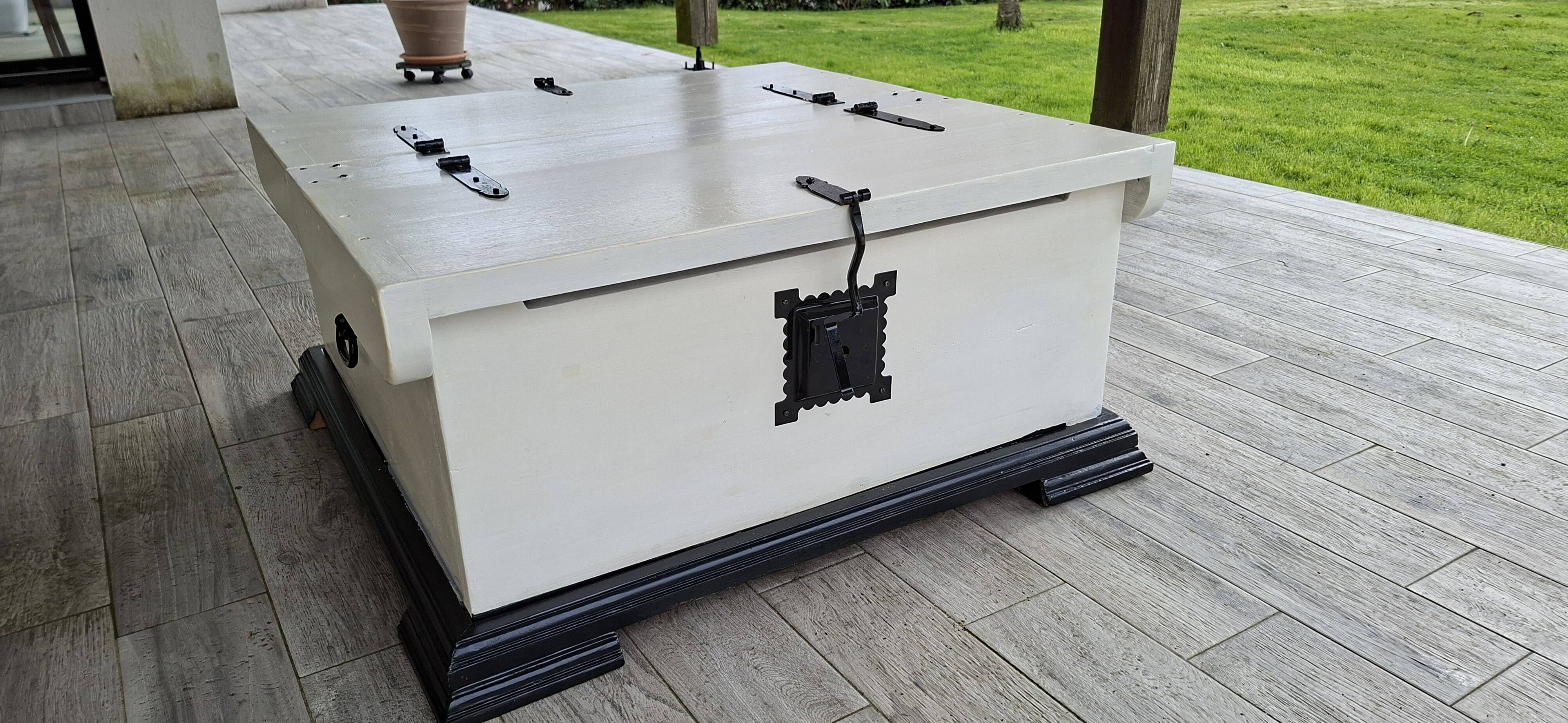 El Paso coffee table revamped