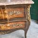 Commode sauteuse en bois de rose plateau en marbre rose