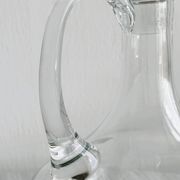 Carafe ancienne en verre soufflé à la bouche