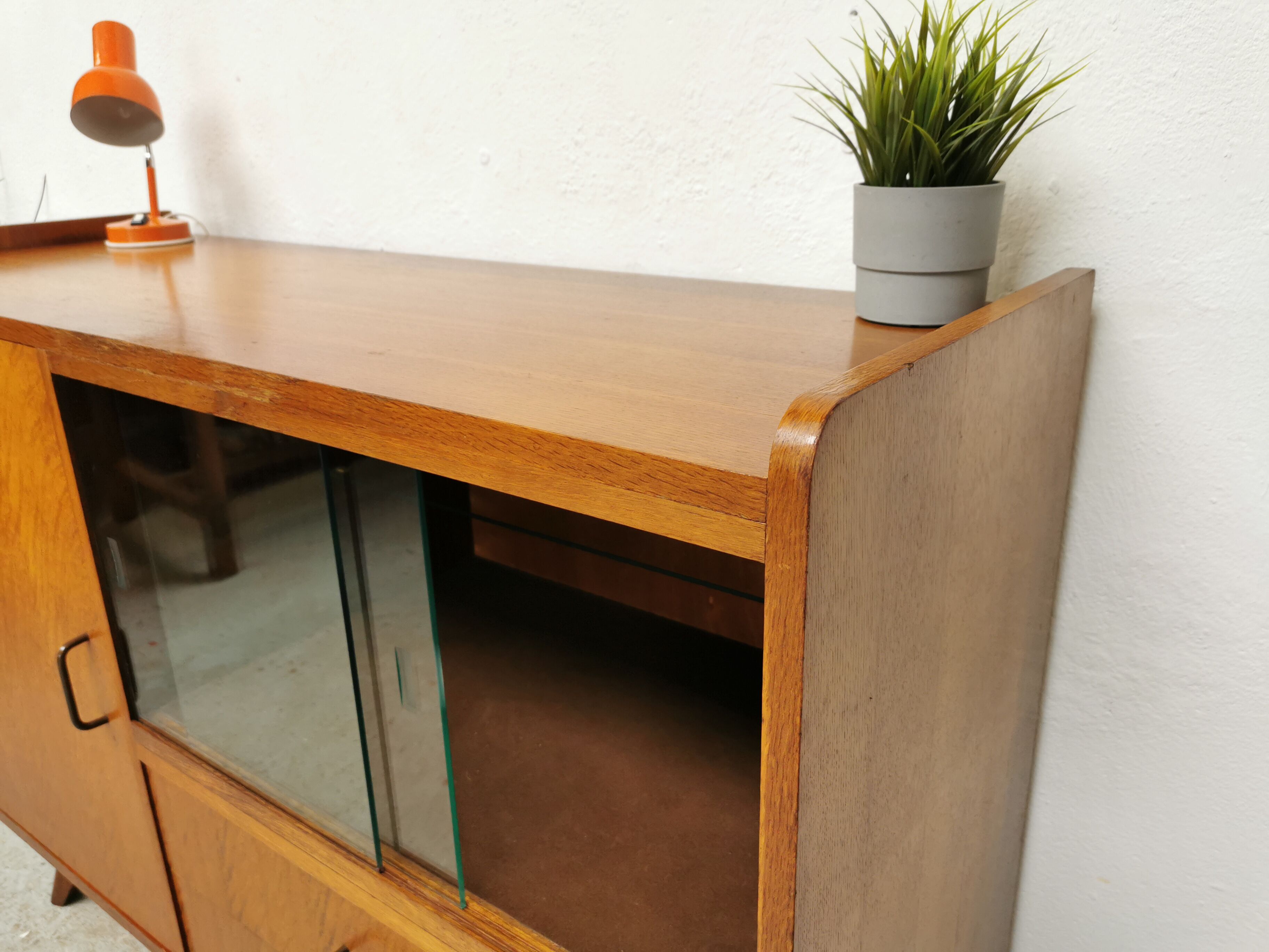 Vintage buffet