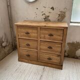 Convenient pine workshop furniture