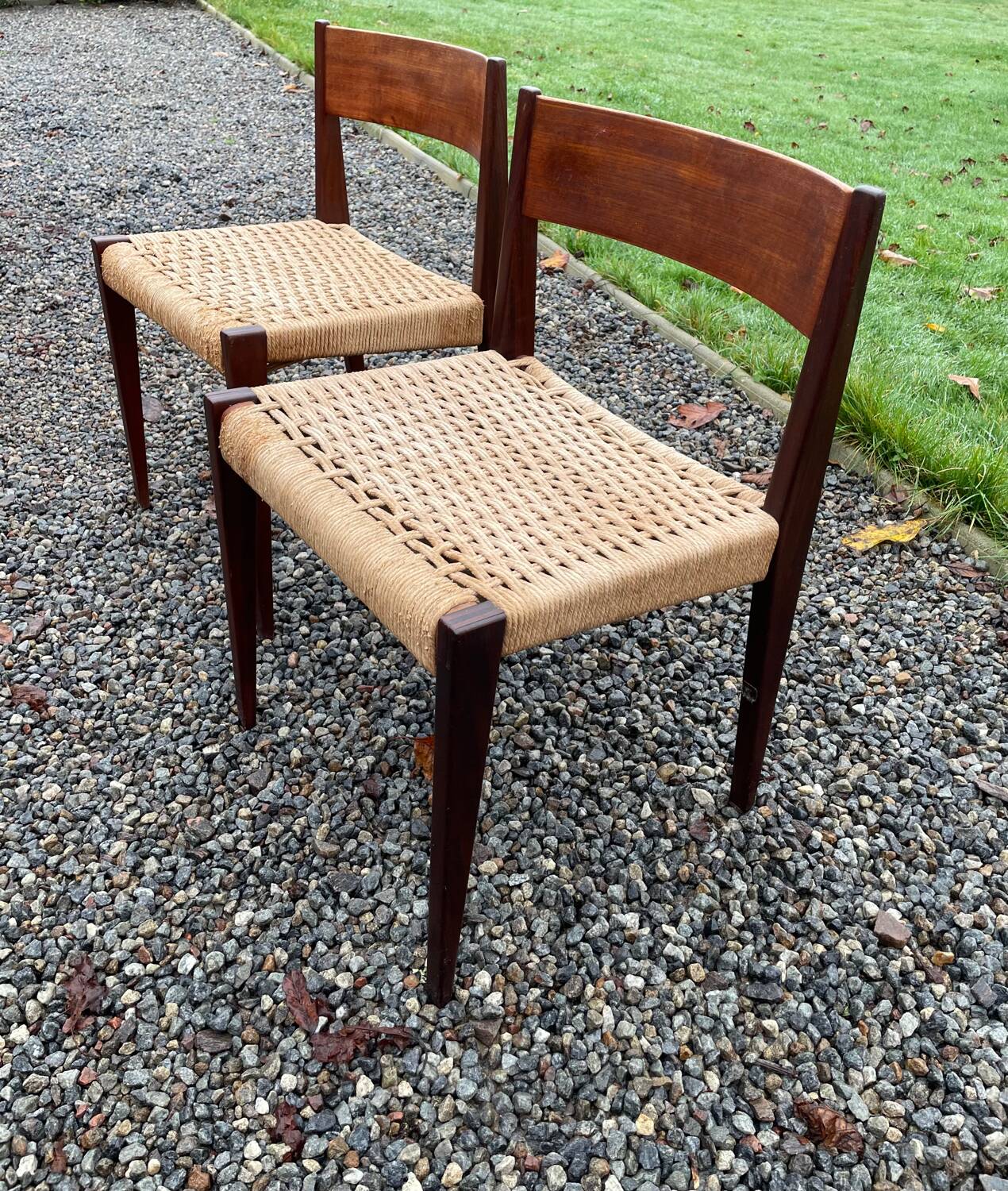 Pair of minimalist vintage chairs "Pia" by Poul Cadovius for Royal Persiennen, Denmark