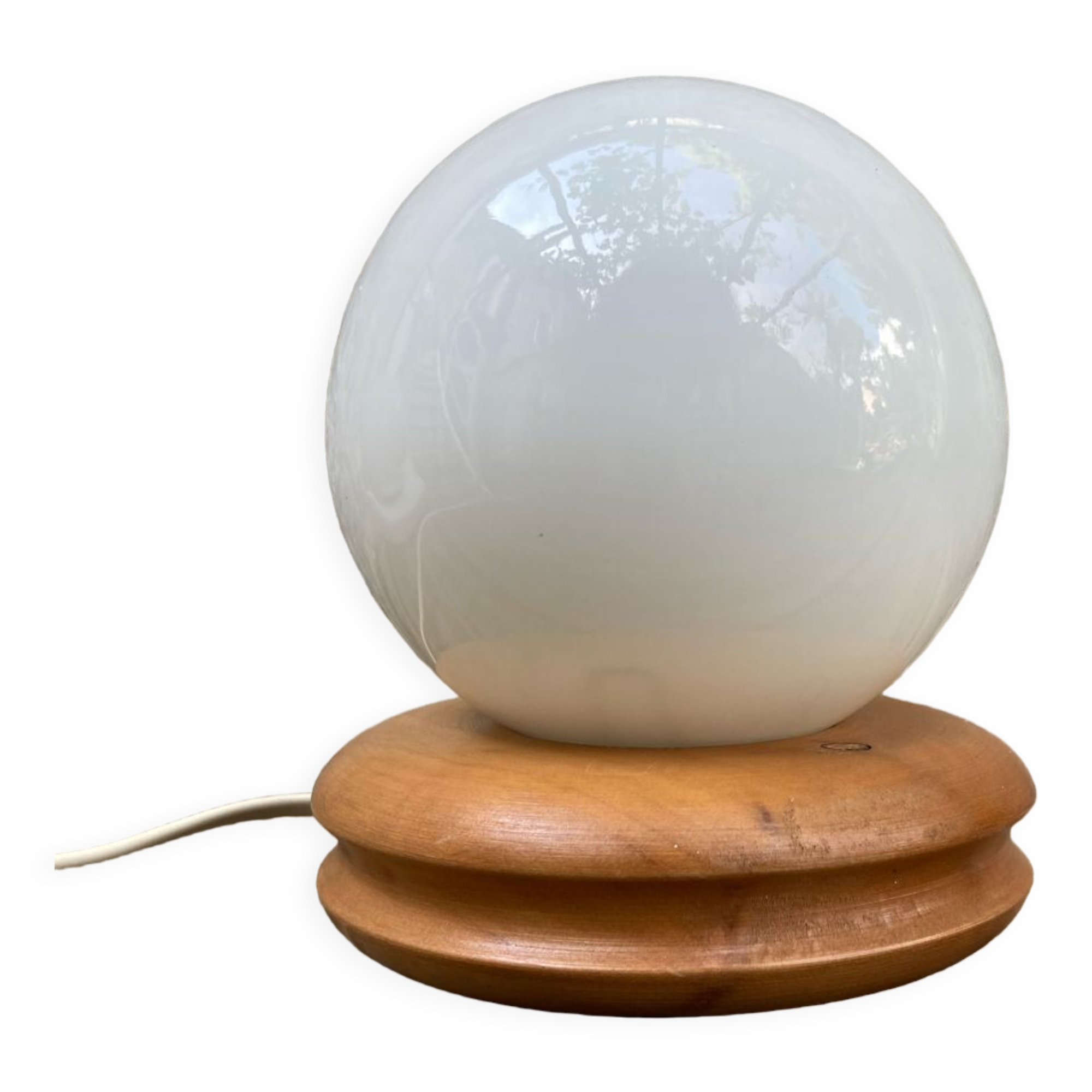 Lamp wood base turned opaline