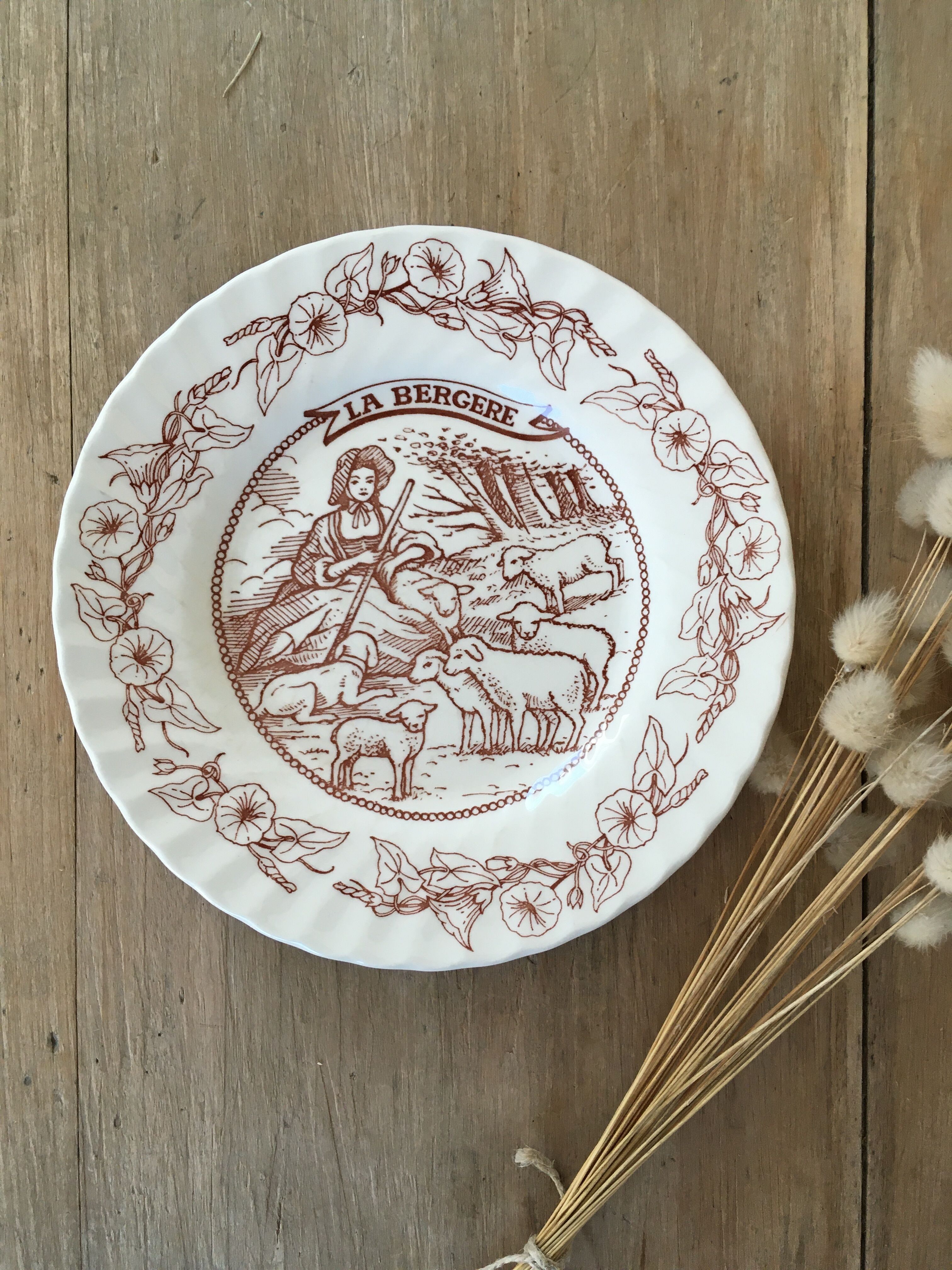 Vintage dessert plates