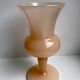 Vase en opaline rose pâle années 50-60