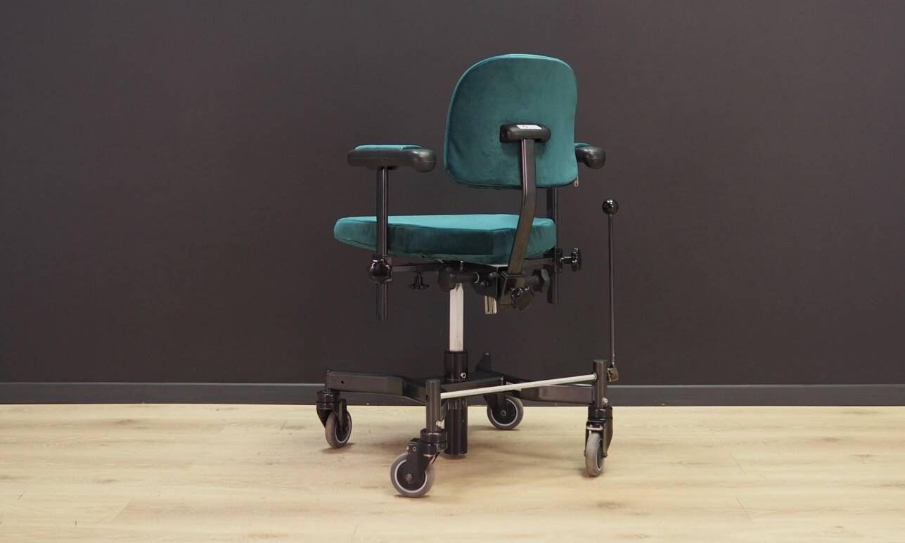 Green office armchair, Danish design, 1970s, production: Denmark
