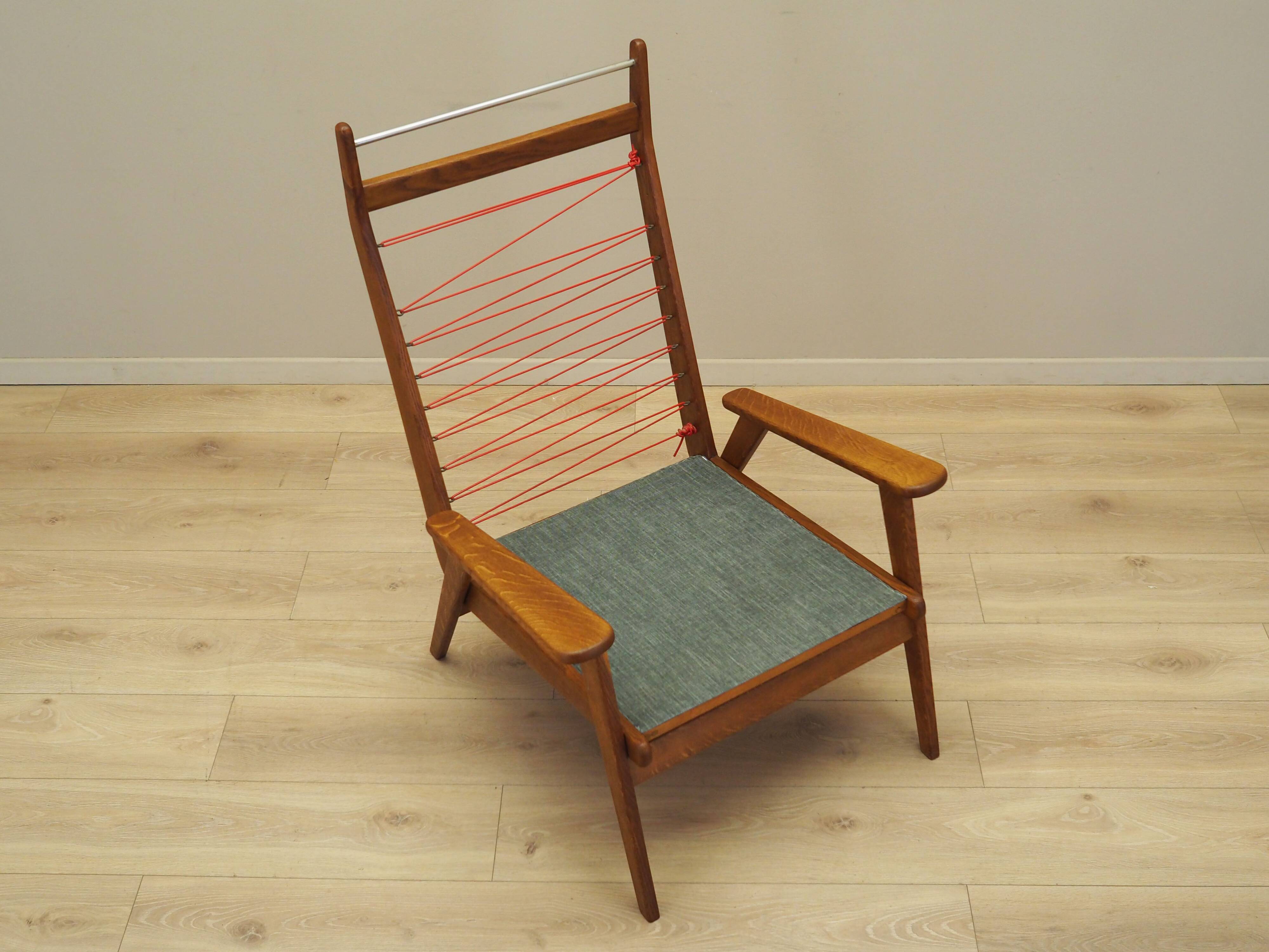 Fauteuil en chêne, design danois, années 1970, production : Danemark