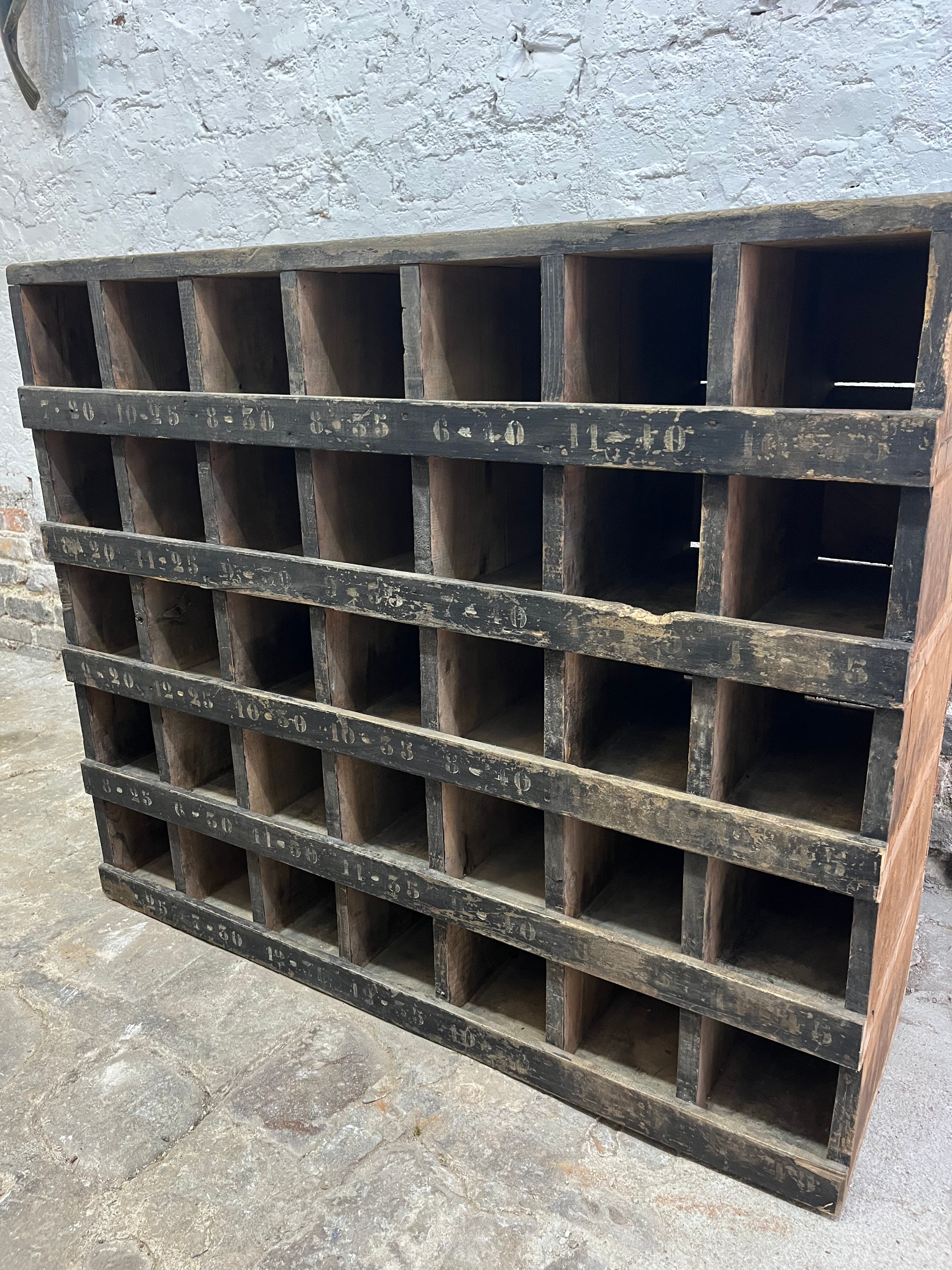 Furnishing from workshop to locker