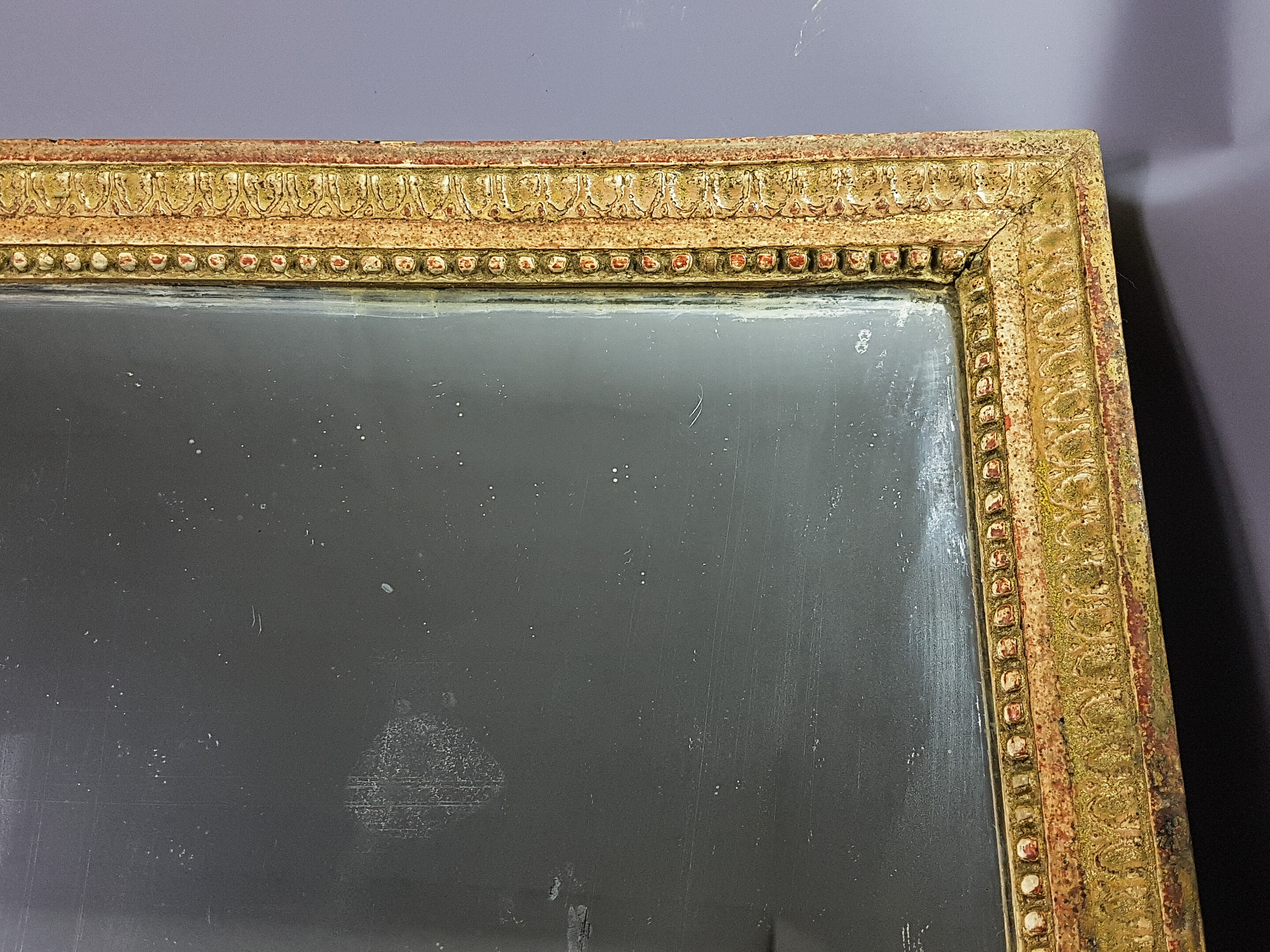 Mirror in Louis XVI-era wood frame - patinated stucco 70x45.5 cm SB