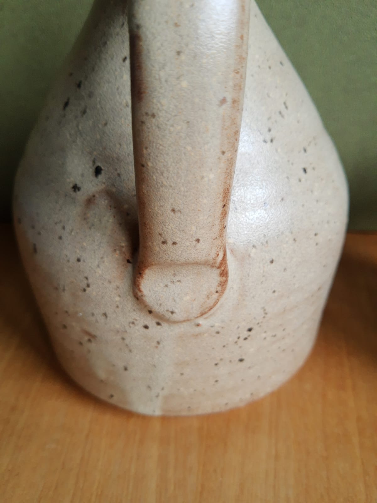 Vallauris pitcher in vintage sandstone