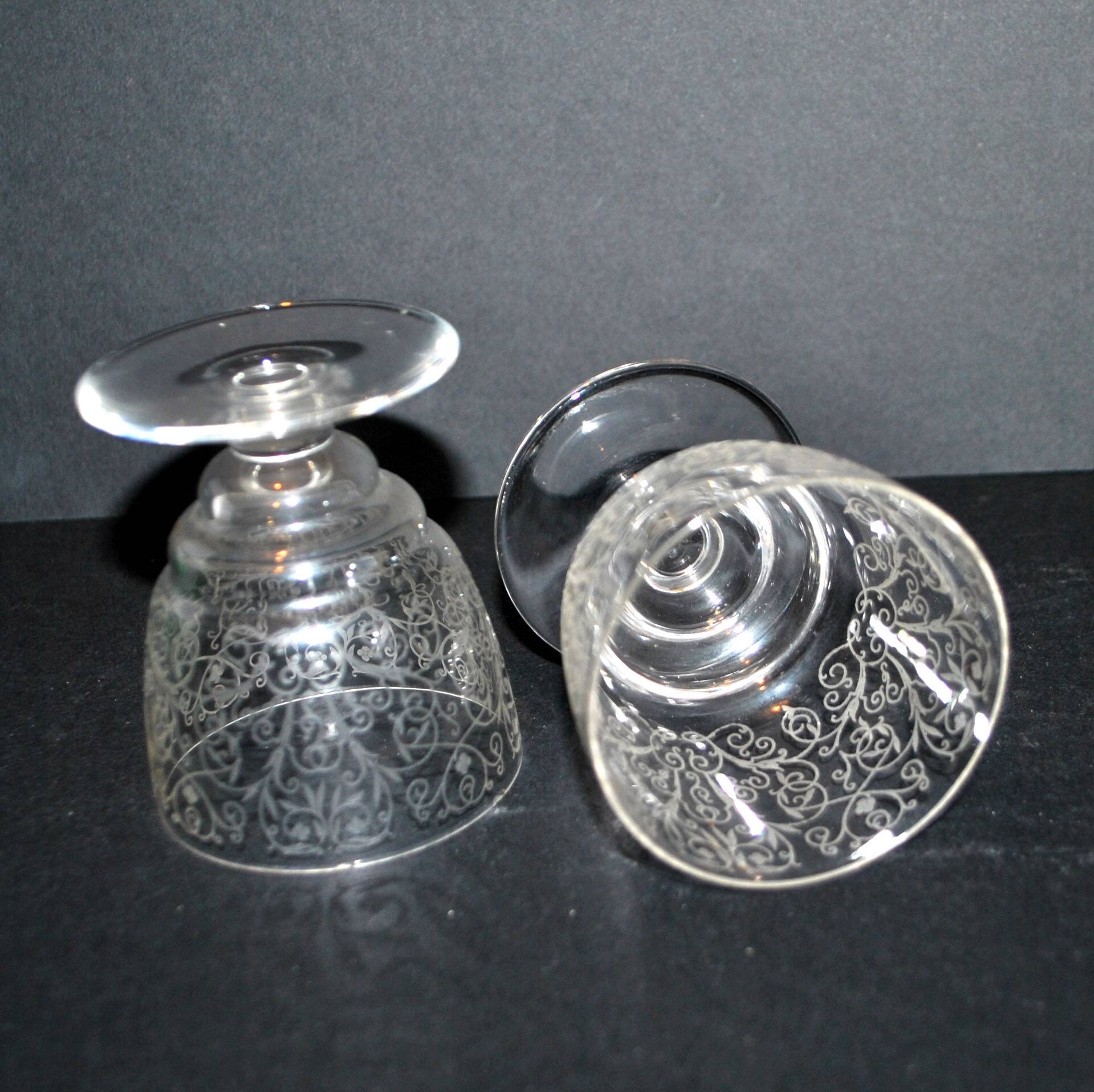 Set of 2 lulli crystal liqueur glasses signed baccarat art déco arabesque