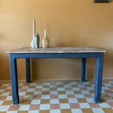 Table with black legs
