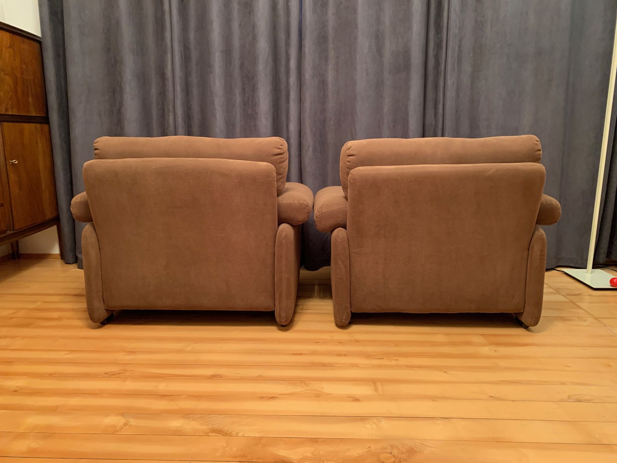 Pair of Coronado armchairs, designed by Tobia Scarpa, C&B Italia, 1960s