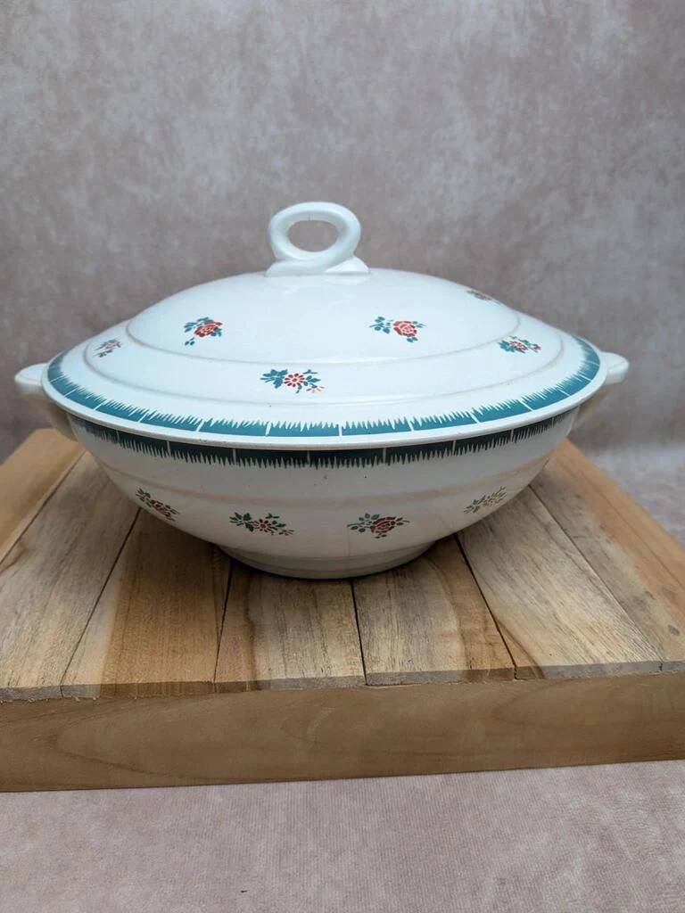 Antique ironstone soup tureen L’Amandinoise
