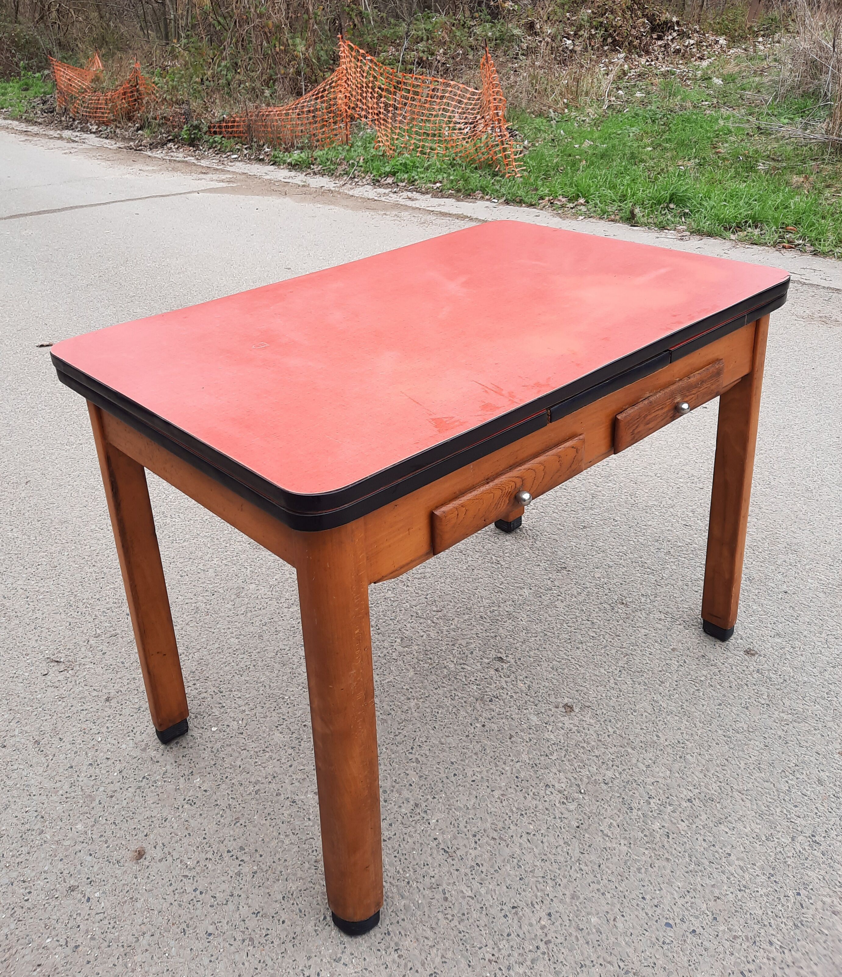 Table de cuisine vintage