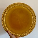 Vintage cheese and under bottle service