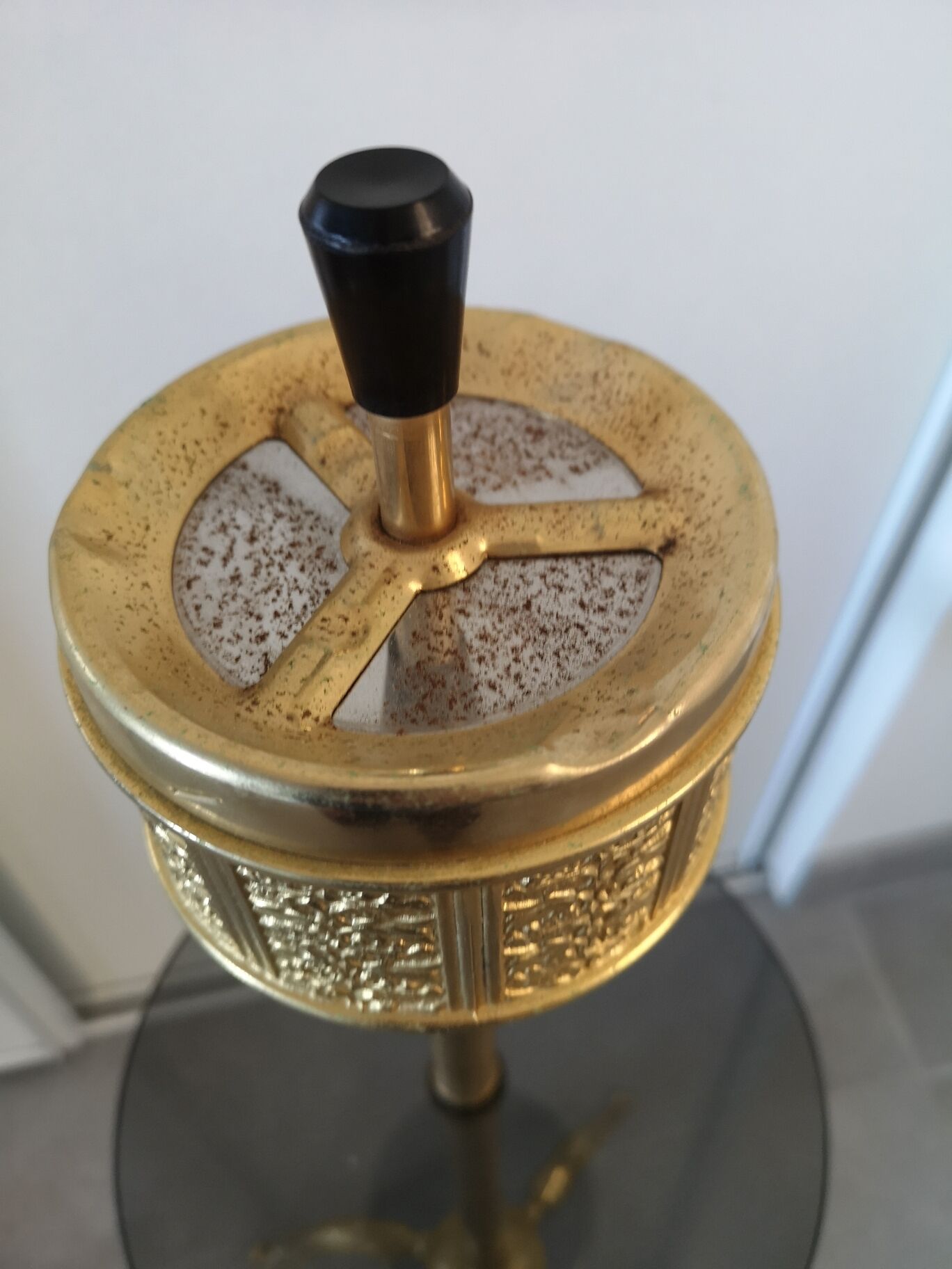 Ashtray on Golden feet years 70 vintage