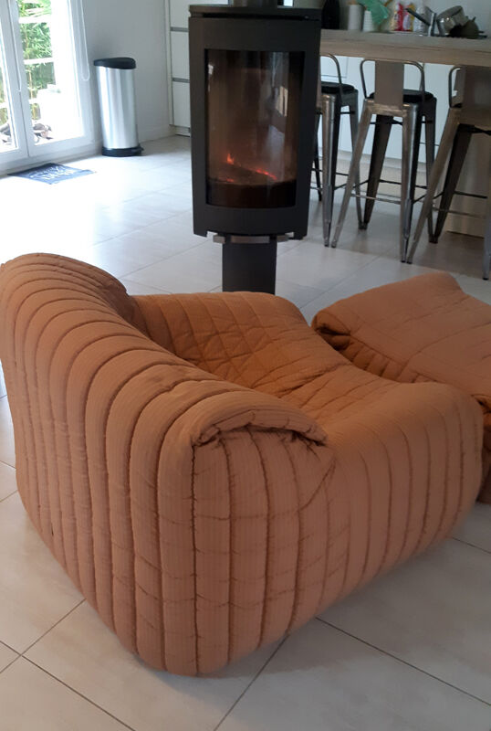 Sandra model heater designed by Annie Hieronimus, Cinna edition 70