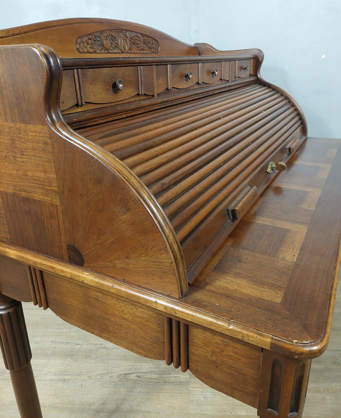 Art deco cylinder lady desk