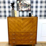 Scandinavian buffet secretary