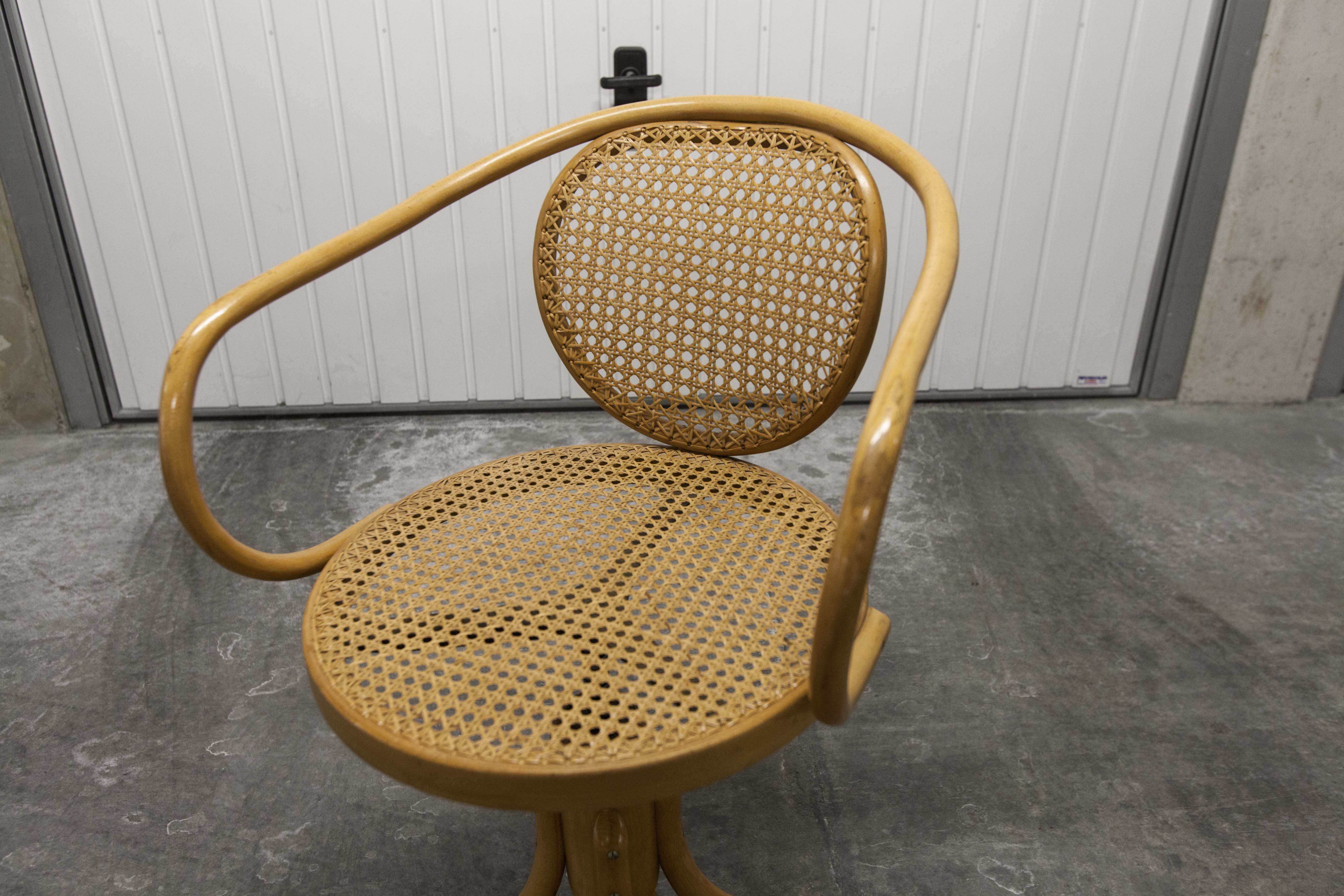 Thonet swivel armchair