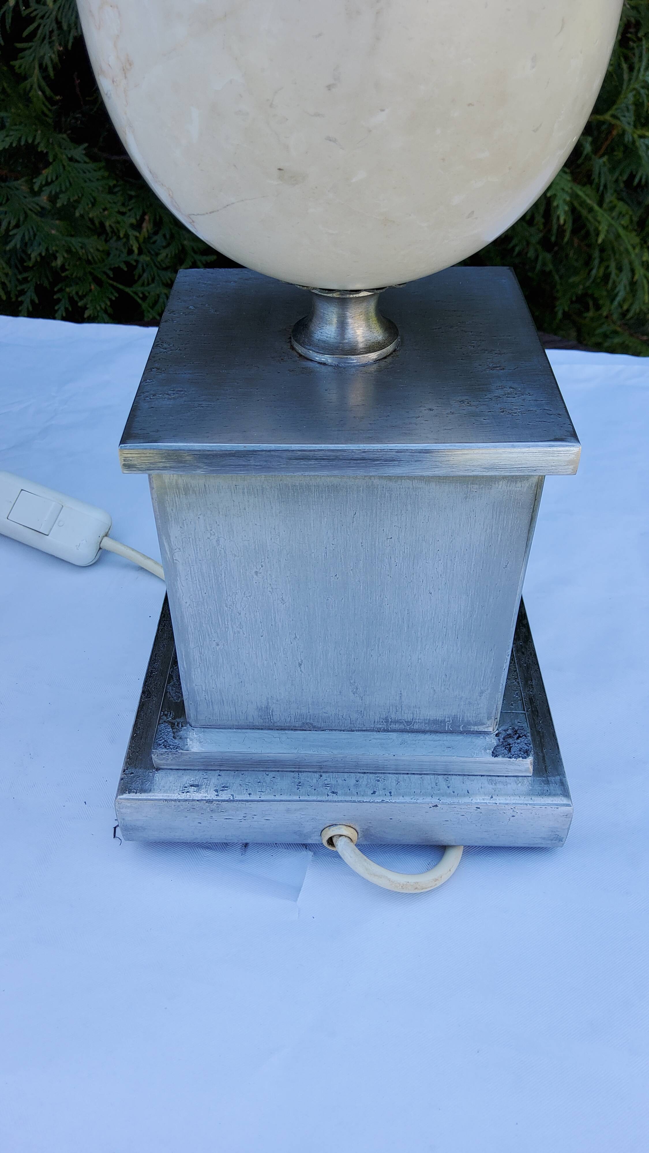 Lampe oeuf en marbre des années 70 bf Italie