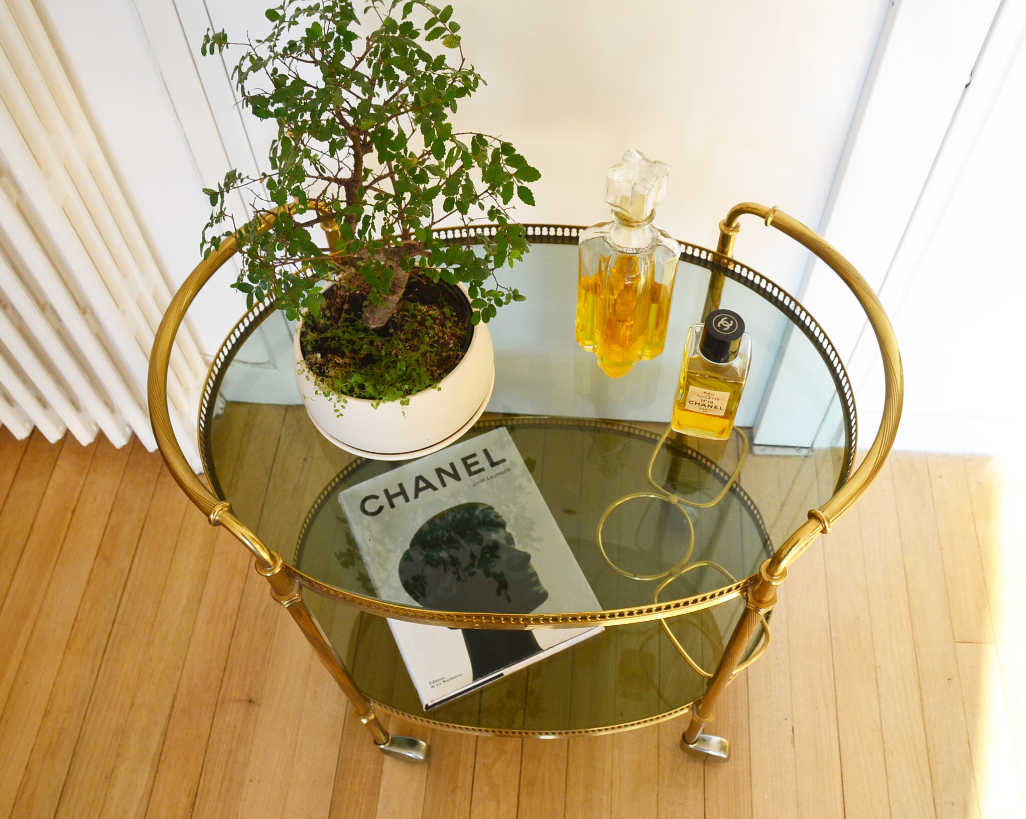 Skateboard brass glass 60 years serving