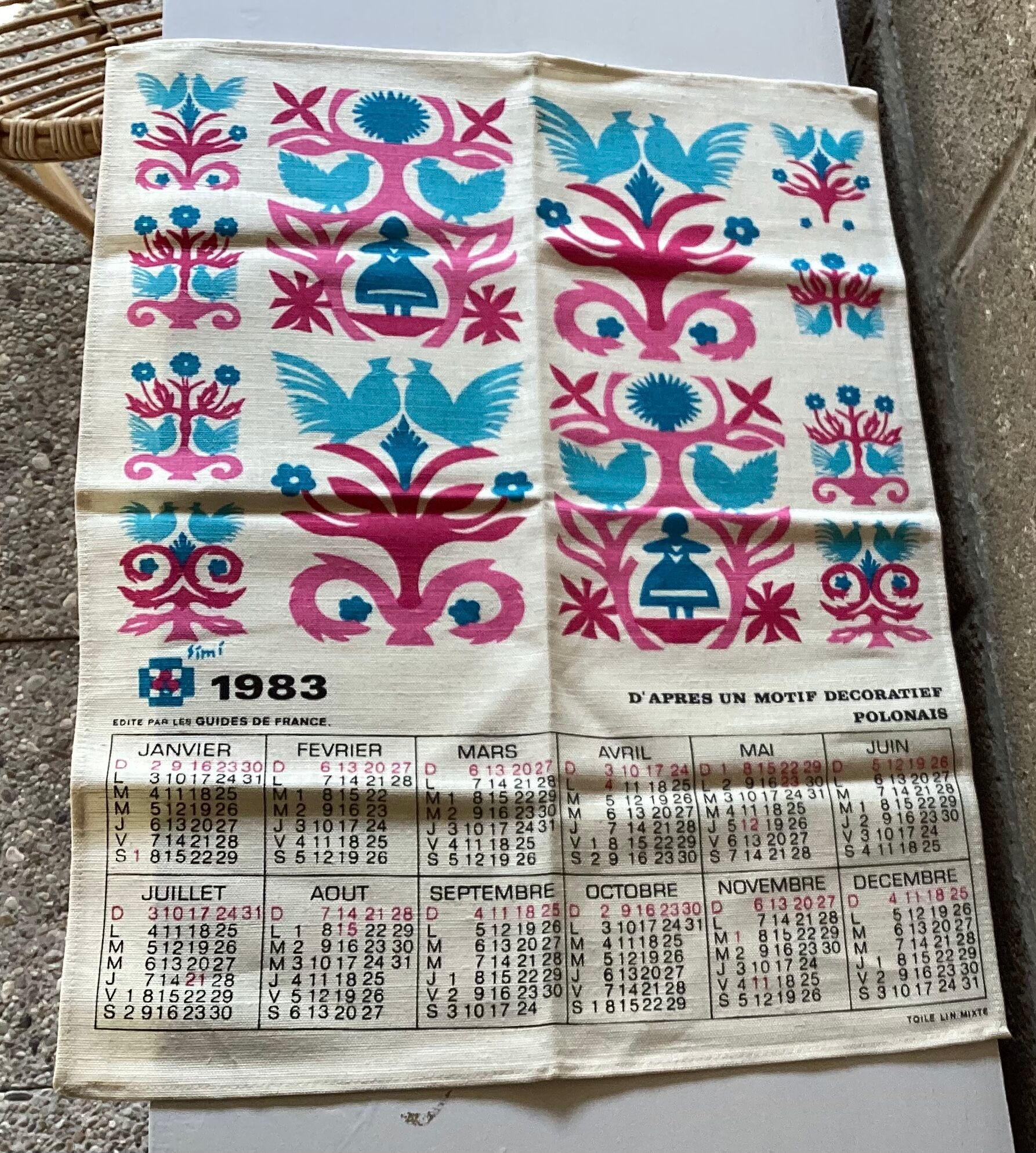 Torchon calendrier années 83