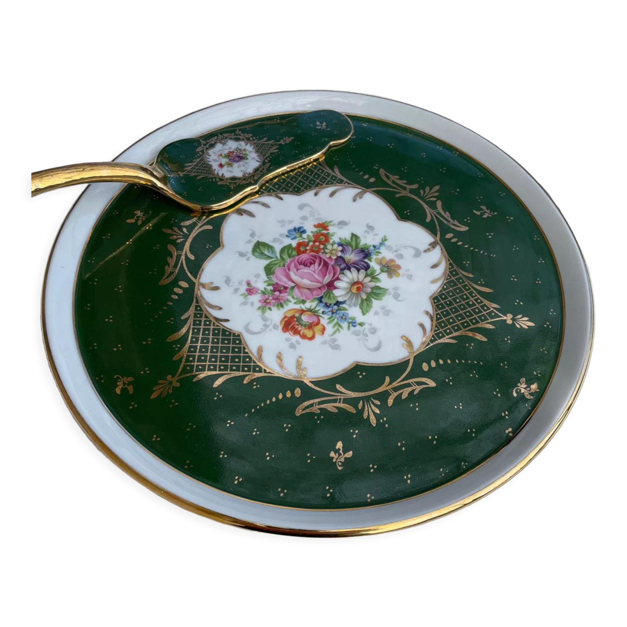 Pie dish with shovel