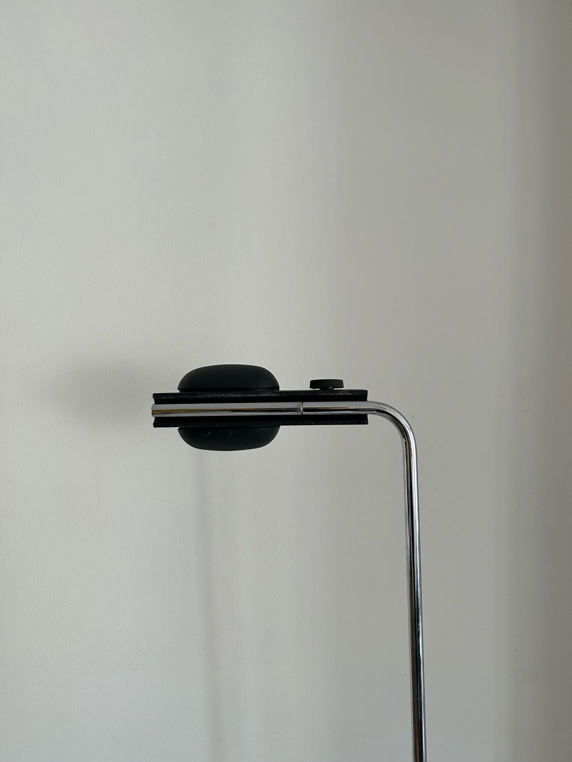 Vintage adjustable floor lamp, chrome and black, Gismondi for Artemide, Italy 1980