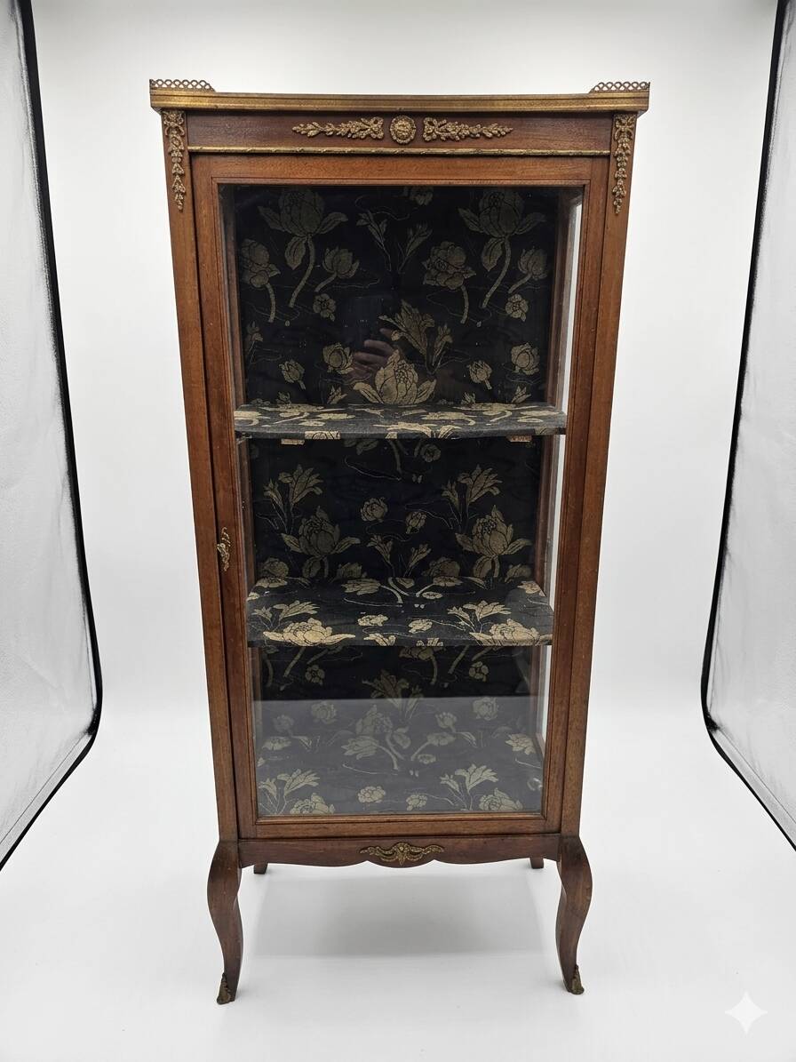 Vitrine ancienne style transition Louis XV-Louis XVI en Acajou