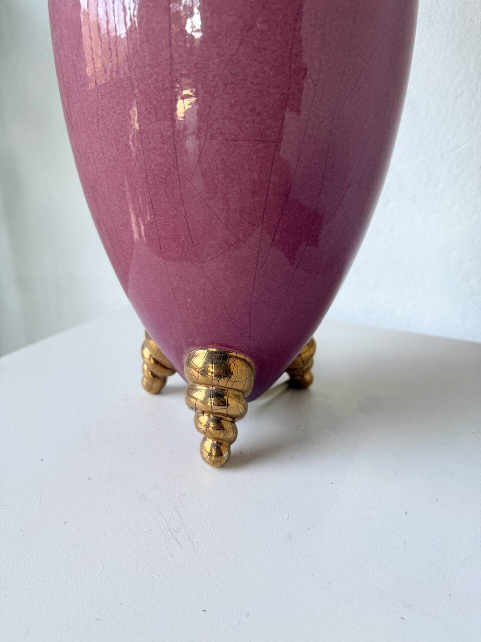 Pink and gold ceramic tripod table lamp