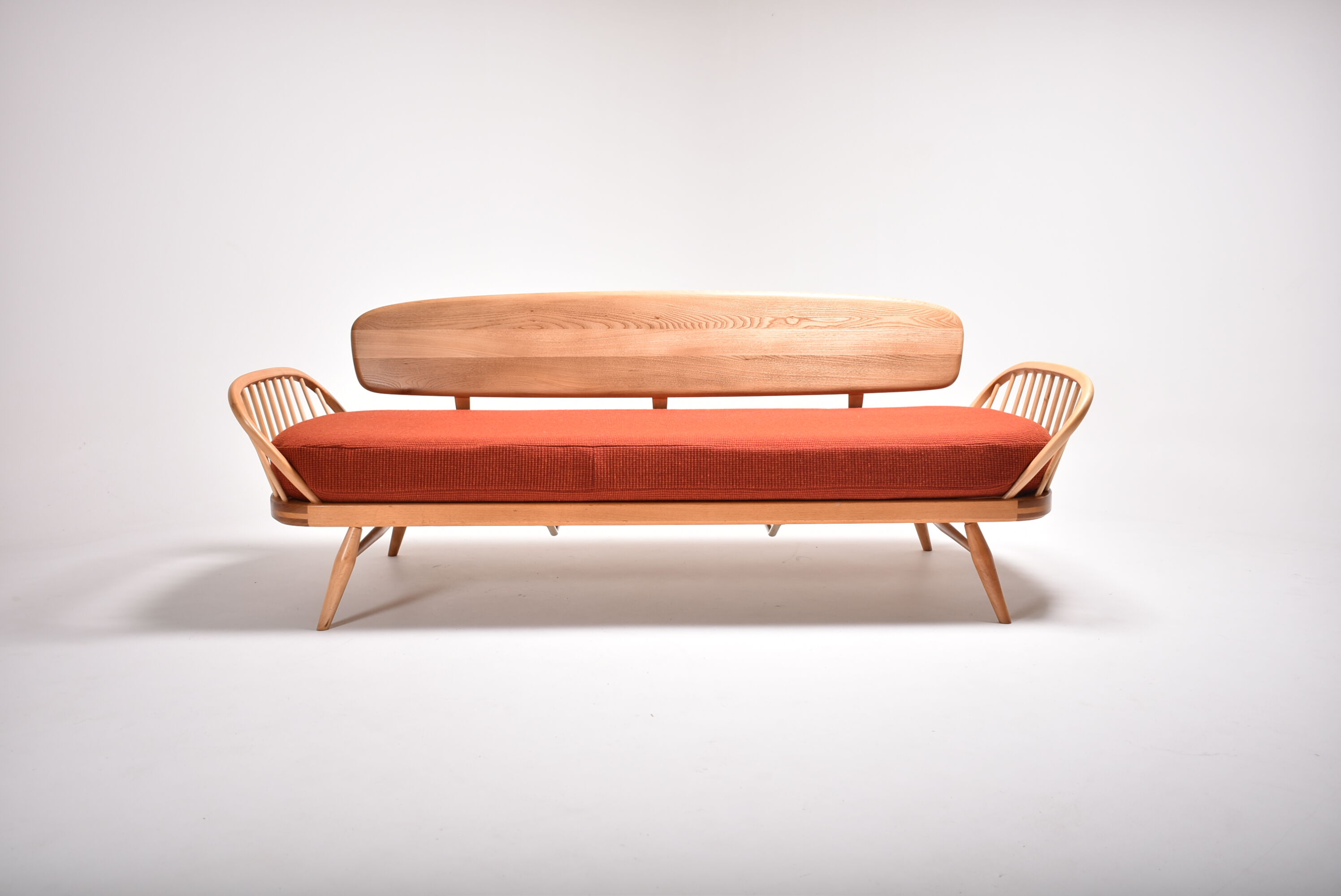 Ercol studio couch Lucian Ercolani bed bench