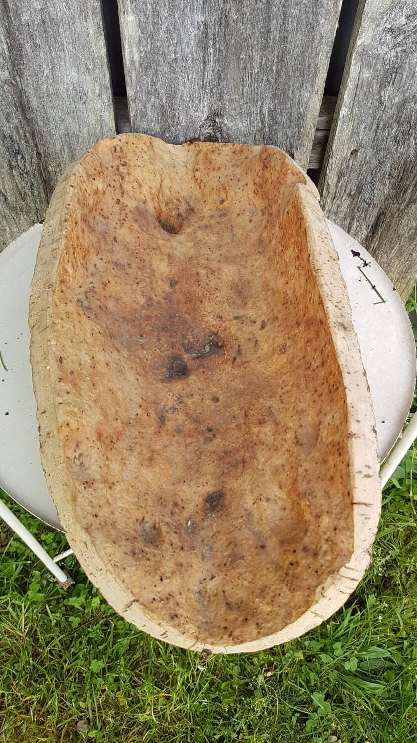 Old centerpiece cup empty pocket in natural cork vintage