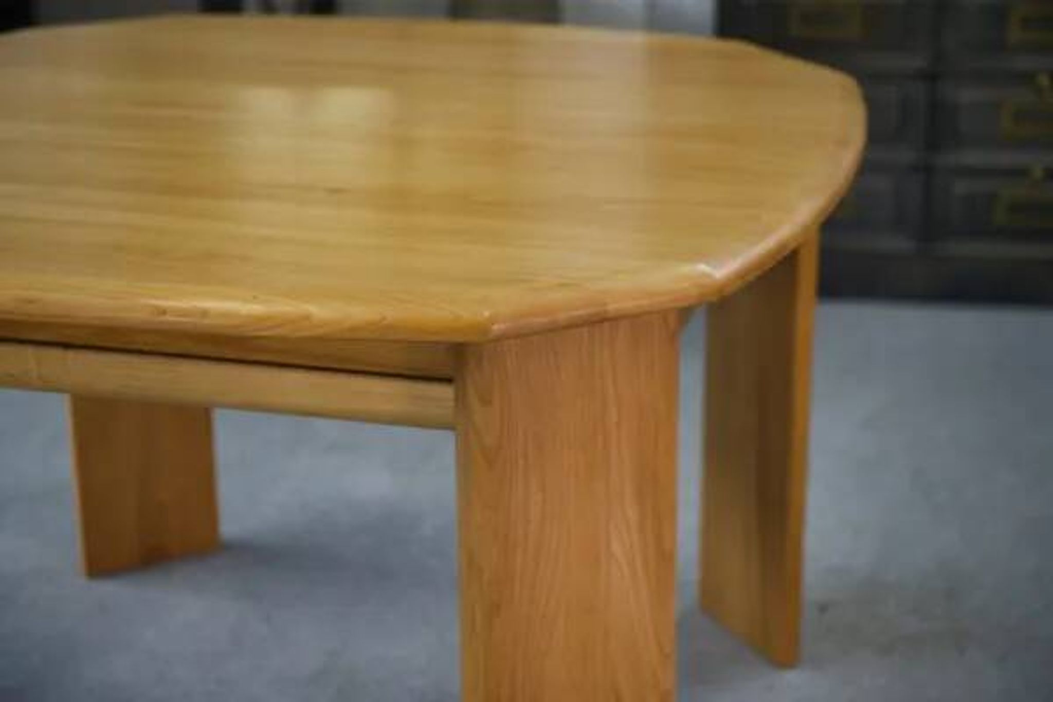 Solid elm table in the style of Maison Regain, 1970s
