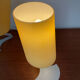 Paire de lampes design en opaline jaune et métal