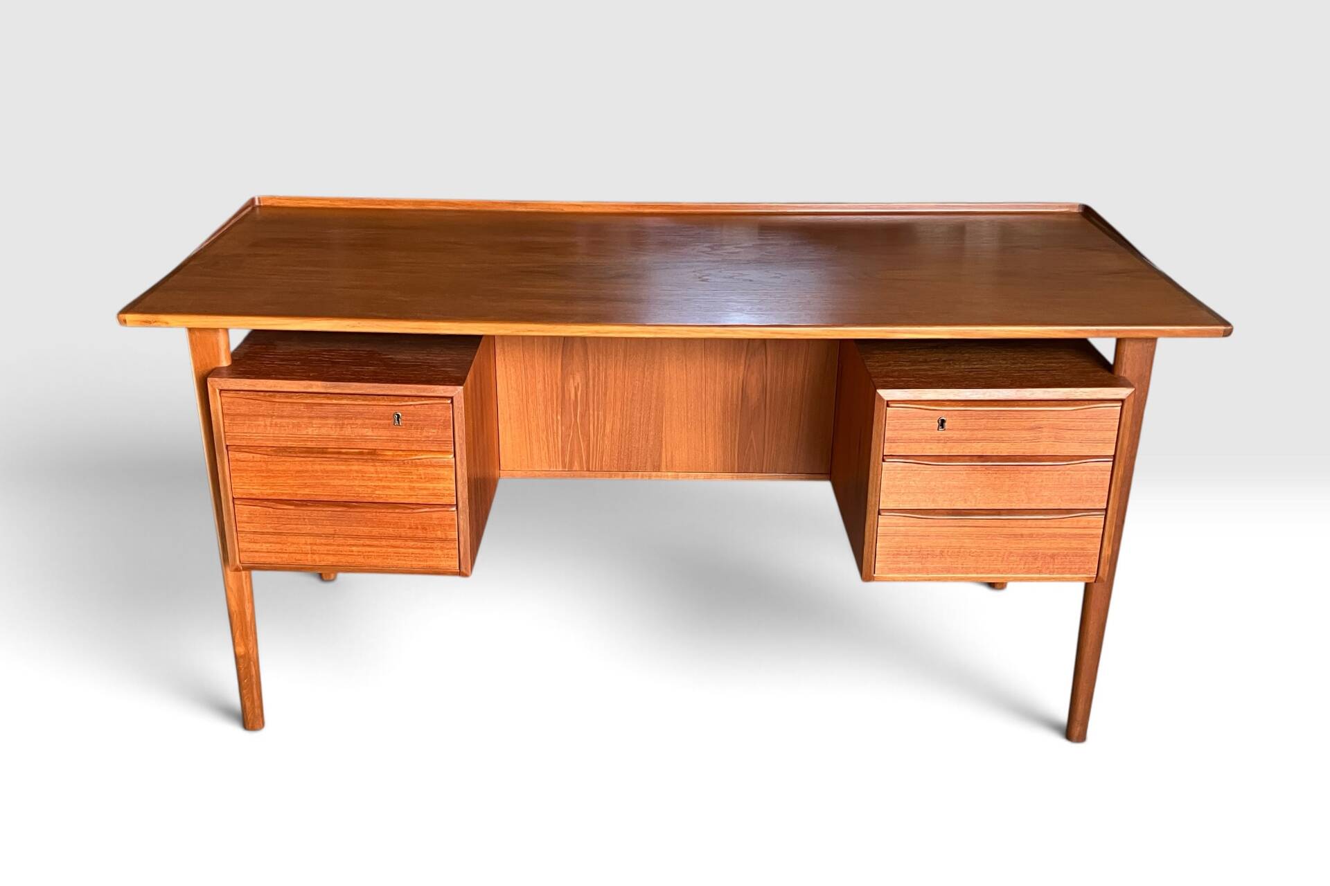 Peter Løvig desk in teak for Hedensted Møbelfabrik